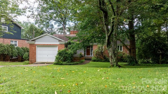 219 West Park Drive, Morganton, NC 28655