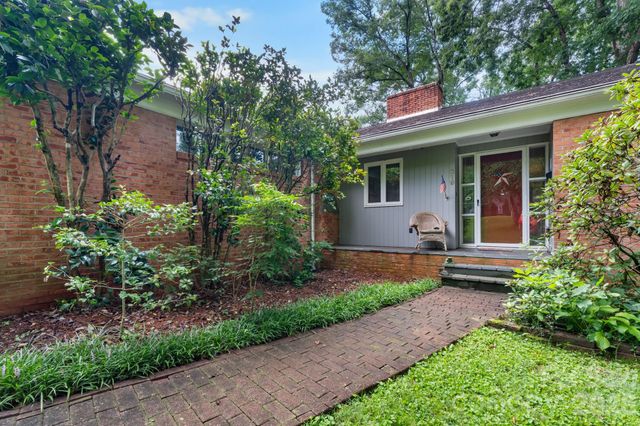 219 West Park Drive, Morganton, NC 28655