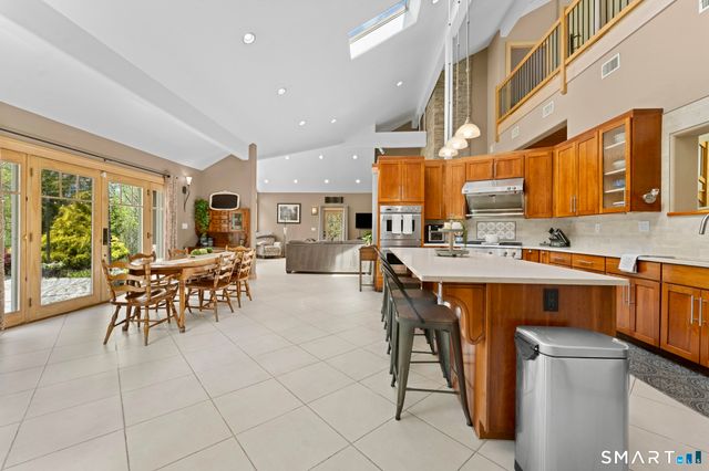 500 Thrall Avenue, Suffield, CT 06078