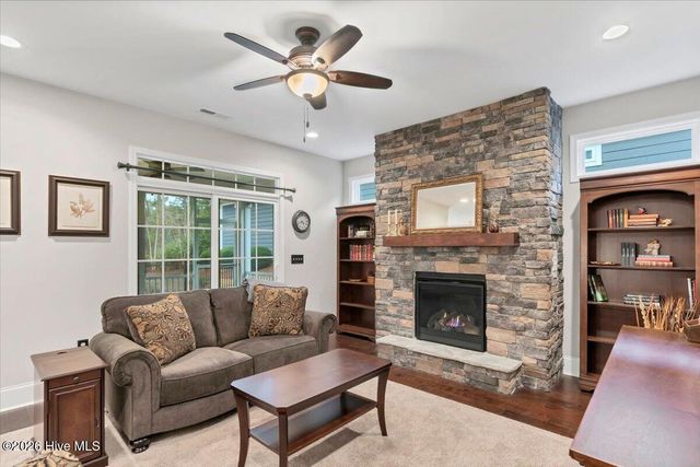 145 Holly Springs Court, Southern Pines, NC 28387