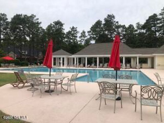 145 Holly Springs Court, Southern Pines, NC 28387