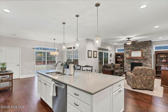 145 Holly Springs Court, Southern Pines, NC 28387