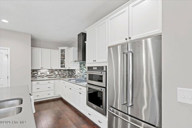 145 Holly Springs Court, Southern Pines, NC 28387