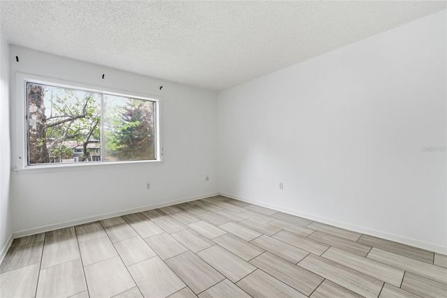 6060 PEREGRINE AVENUE 17E, Orlando, FL 32819