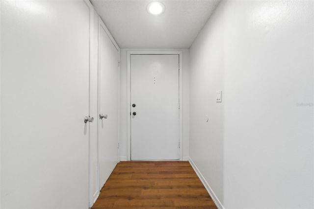 6060 PEREGRINE AVENUE 17E, Orlando, FL 32819