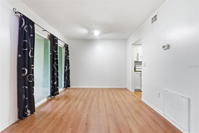 6060 PEREGRINE AVENUE 17E, Orlando, FL 32819