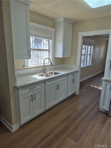 243 E 82nd, Los Angeles, CA 90003