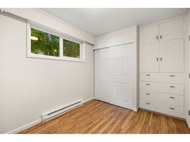 2187 W 15TH Ct, Eugene, OR 97402