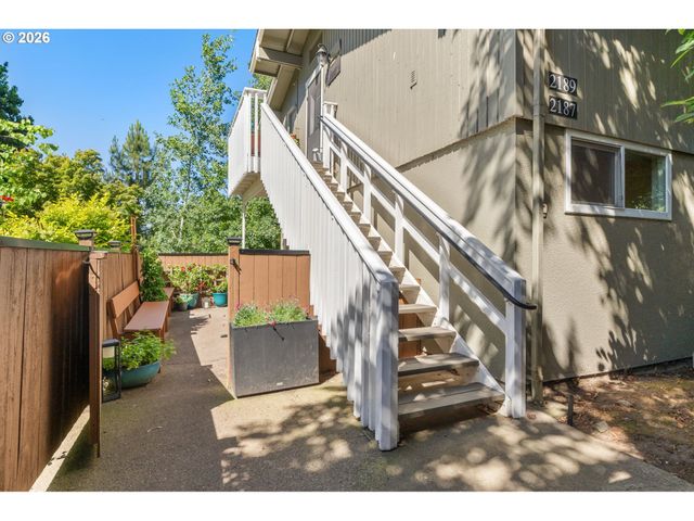2187 W 15TH Ct, Eugene, OR 97402