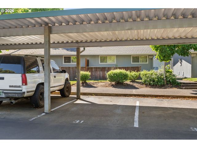 2187 W 15TH Ct, Eugene, OR 97402