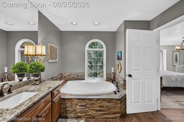 11073 Sandy Creek Drive, South Lyon, MI 48178