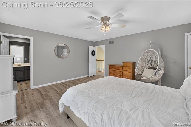 11073 Sandy Creek Drive, South Lyon, MI 48178