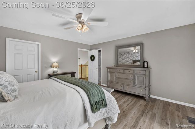 11073 Sandy Creek Drive, South Lyon, MI 48178