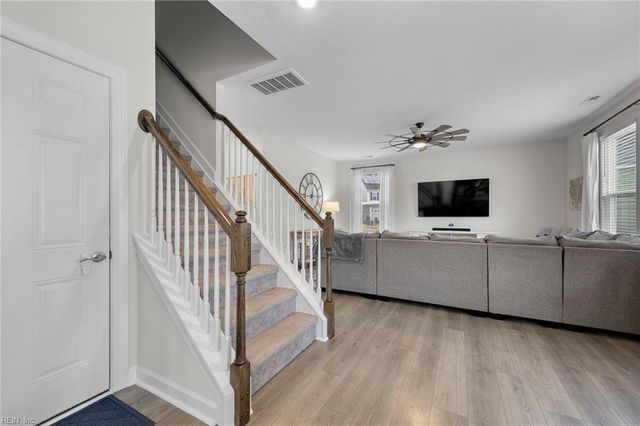 5235 Doswell ST, Norfolk, VA 23502