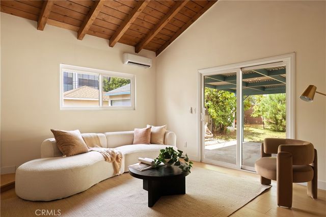 439 Montana Street, Monrovia, CA 91016