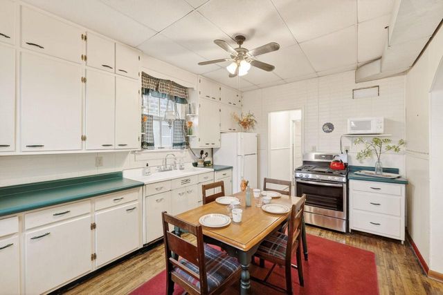 210 Lake Avenue, Montello, WI 53949