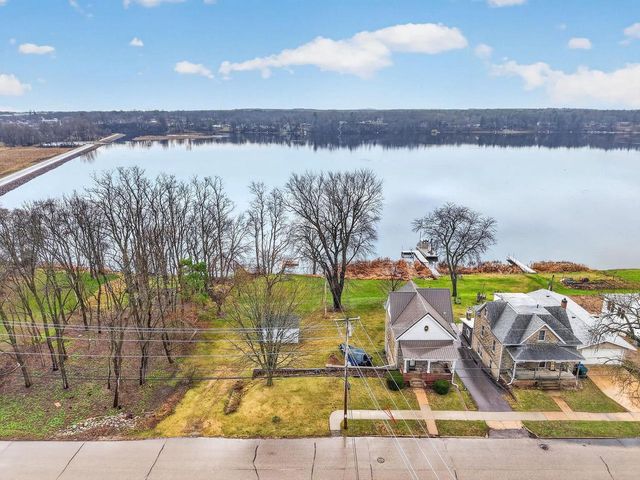 210 Lake Avenue, Montello, WI 53949