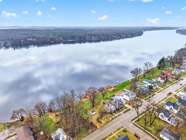 210 Lake Avenue, Montello, WI 53949
