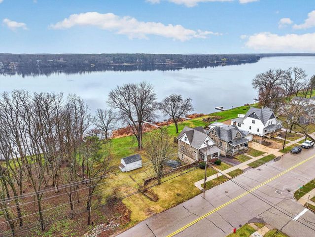 210 Lake Avenue, Montello, WI 53949