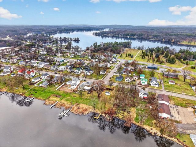 210 Lake Avenue, Montello, WI 53949