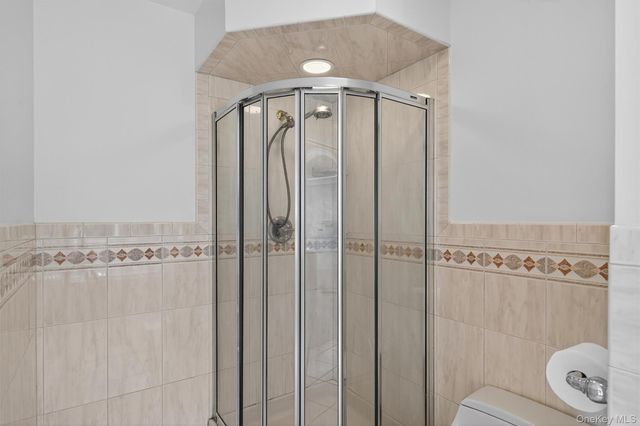 6 Bradner Drive, Warwick, NY 10990