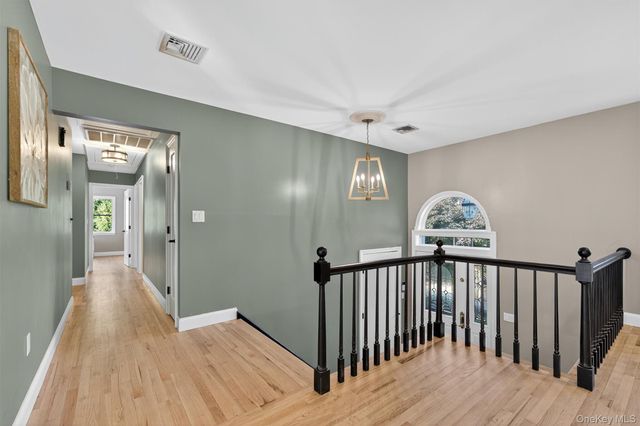 6 Bradner Drive, Warwick, NY 10990