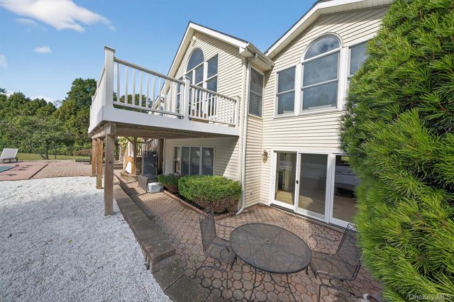 6 Bradner Drive, Warwick, NY 10990