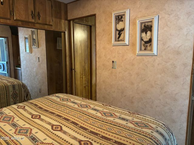 549 ROCK HOUND Drive 549, Apache Junction, AZ 85119