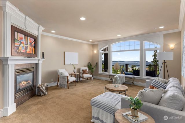 645 Cornelia Avenue, Mukilteo, WA 98275