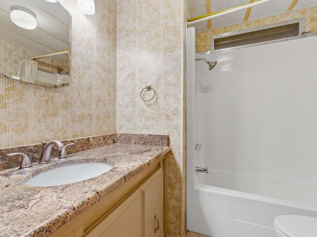8903 Oak Street, Boynton Beach, FL 33436
