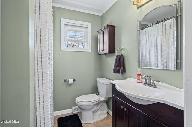 1229 Coplon Avenue, Schenectady, NY 12309