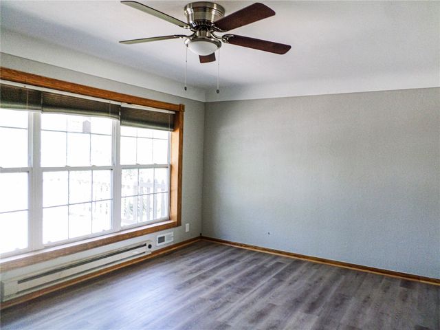 1737 Bever Avenue SE, Cedar Rapids, IA 52403