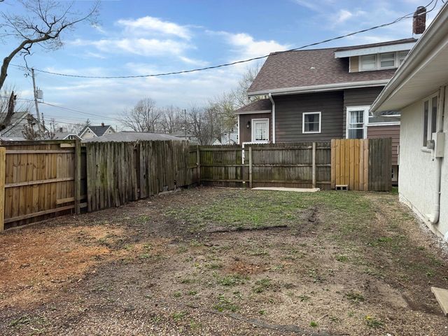 1737 Bever Avenue SE, Cedar Rapids, IA 52403