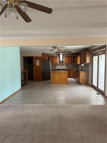 813 Dogwood Street, Excelsior Springs, MO 64024