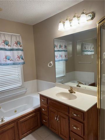 813 Dogwood Street, Excelsior Springs, MO 64024