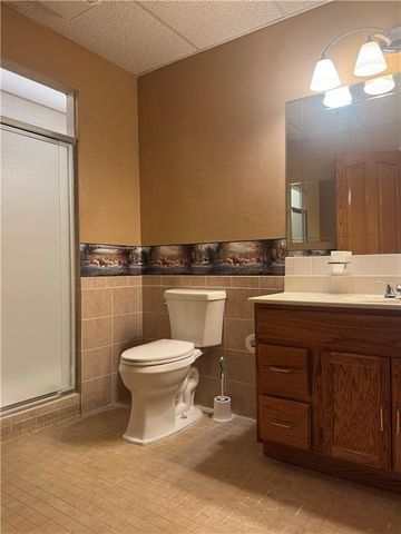 813 Dogwood Street, Excelsior Springs, MO 64024