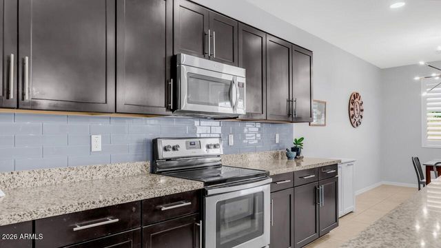 43422 N HUDSON Trail, New River, AZ 85087