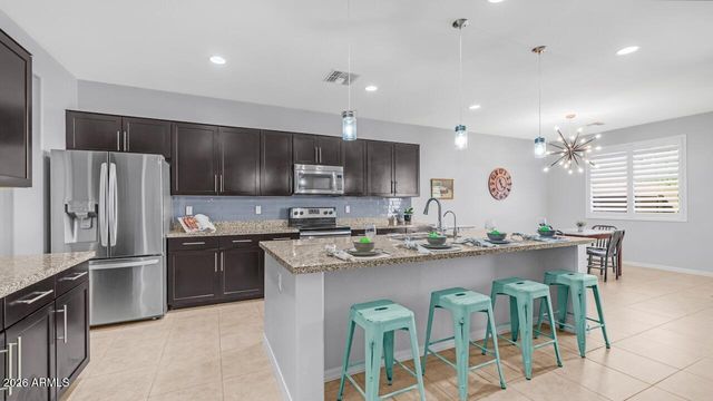 43422 N HUDSON Trail, New River, AZ 85087