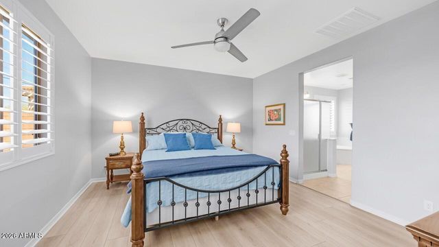 43422 N HUDSON Trail, New River, AZ 85087