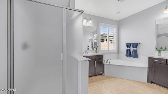 43422 N HUDSON Trail, New River, AZ 85087