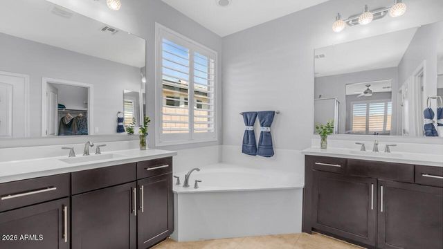 43422 N HUDSON Trail, New River, AZ 85087