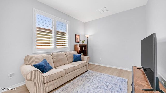 43422 N HUDSON Trail, New River, AZ 85087