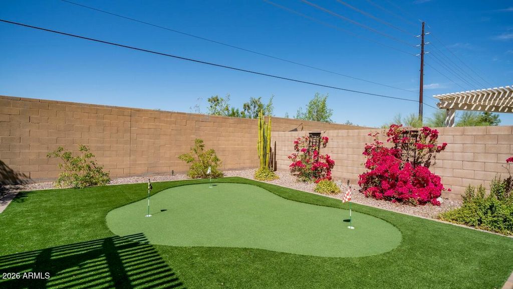 Image 35 of property listing at 43422 N HUDSON Trail, New River, AZ 85087
