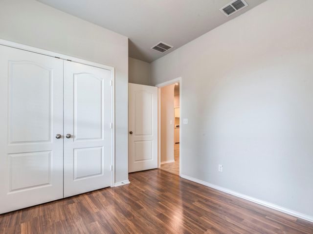 737 Foxtail Run, San Marcos, TX 78666
