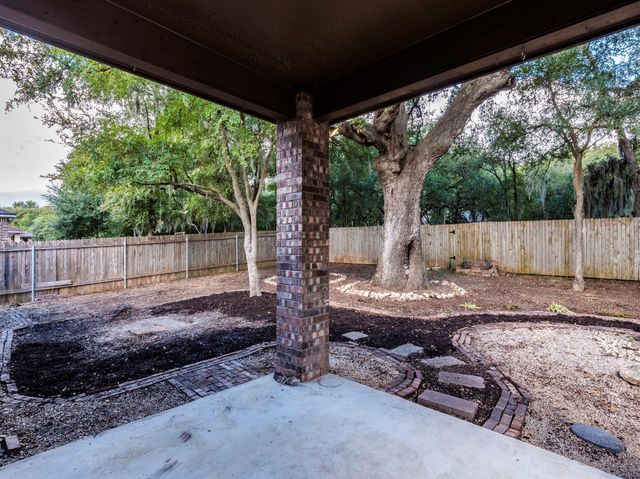 737 Foxtail Run, San Marcos, TX 78666