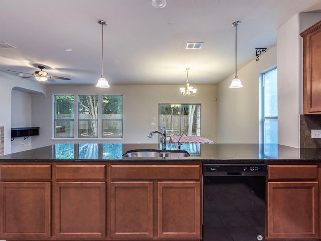 737 Foxtail Run, San Marcos, TX 78666
