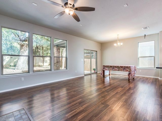 737 Foxtail Run, San Marcos, TX 78666