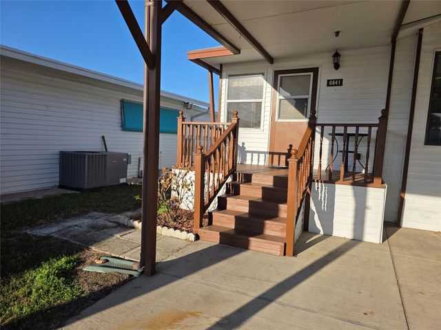 6641 SE 53rd Lane, Okeechobee, FL 34974