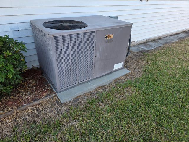 6641 SE 53rd Lane, Okeechobee, FL 34974