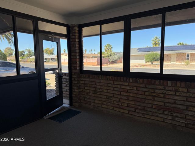 10217 W MISSION Lane W, Sun City, AZ 85351